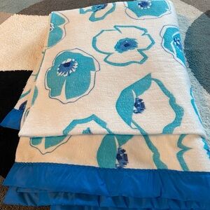Floral Blue and White Blanket